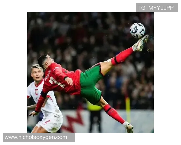 全球足球巨星风采展现与精彩瞬间回顾