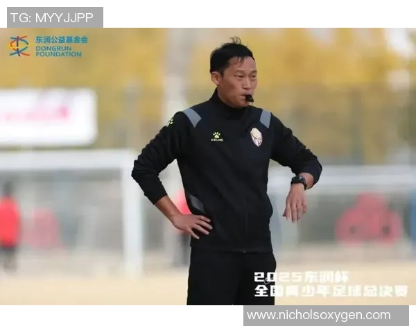 成都足球队的崛起与荣耀揭秘探索他们背后的力量与激情 成都足球队的崛起与荣耀揭秘探索他们背后的力量与激情